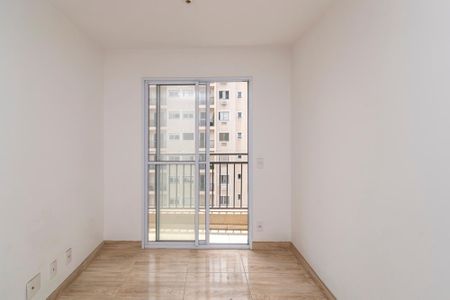 Sala de apartamento para alugar com 2 quartos, 48m² em Parada de Lucas, Rio de Janeiro