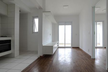 Sala de apartamento para alugar com 1 quarto, 45m² em Centro, Mogi das Cruzes