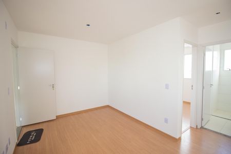 Sala de apartamento para alugar com 2 quartos, 45m² em Bom Jesus, Contagem