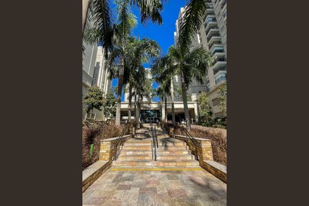 Apartamento para alugar com 86m², 2 quartos e 1 vagaFachada