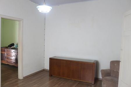 Casa à venda com 261m², 3 quartos e 4 vagasSala