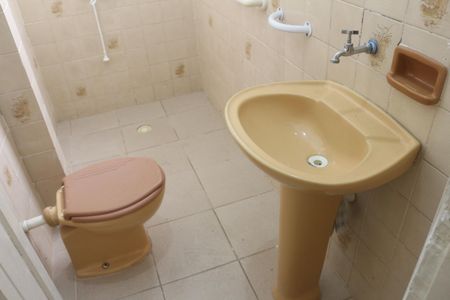 Casa à venda com 261m², 3 quartos e 4 vagasBanheiro 2