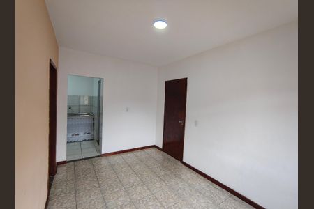 Sala de apartamento para alugar com 1 quarto, 50m² em Taquara, Rio de Janeiro