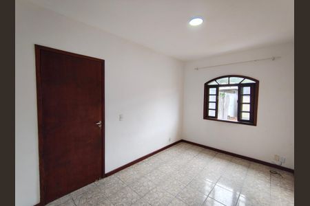 Sala de apartamento para alugar com 1 quarto, 50m² em Taquara, Rio de Janeiro