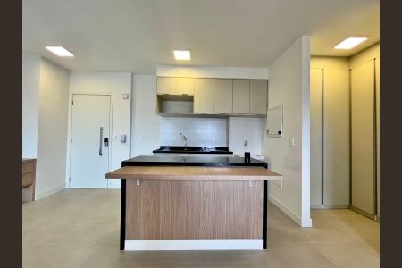 Cozinha de apartamento para alugar com 1 quarto, 55m² em Centro, Campinas