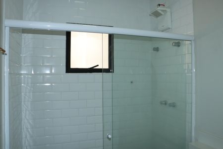 Casa de condomínio para alugar com 145m², 3 quartos e 3 vagasBanheiro