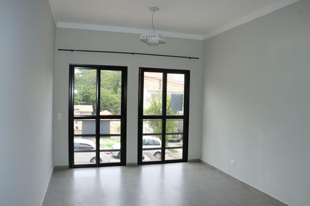 Casa de condomínio para alugar com 145m², 3 quartos e 3 vagasSala