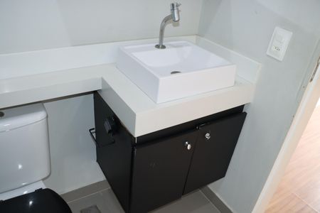 Casa de condomínio para alugar com 145m², 3 quartos e 3 vagasBanheiro da Suíte