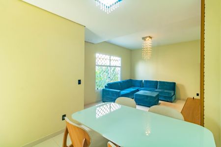 Casa de Condomínio à venda com 4 quartos, 240m² em Vila Guarani (zona Sul), São Paulo