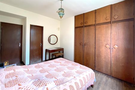 Apartamento à venda com 170m², 4 quartos e 3 vagas Apartamento à venda com 170m², 4 quartos e 3 vagasSuite 1