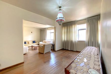 Apartamento à venda com 170m², 4 quartos e 3 vagas Apartamento à venda com 170m², 4 quartos e 3 vagasSala de Jantar