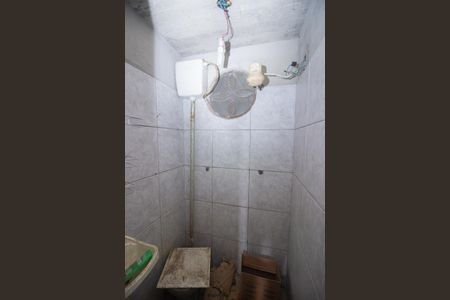 Banheiro de casa à venda com 1 quarto, 40m² em Tropical, Contagem