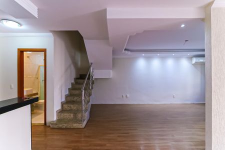 Sala de casa para alugar com 4 quartos, 200m² em Cachambi, Rio de Janeiro