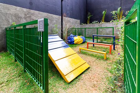 Apartamento à venda com 2422m², 1 quarto e sem vaga Apartamento à venda com 2422m², 1 quarto e sem vagaPet Place