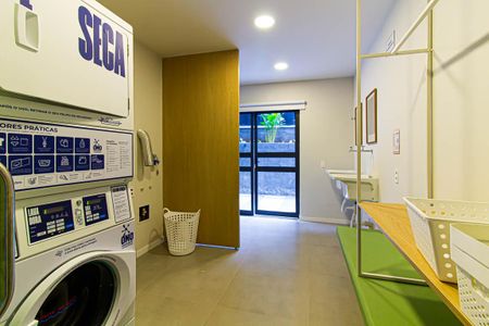 Apartamento à venda com 2422m², 1 quarto e sem vaga Apartamento à venda com 2422m², 1 quarto e sem vagaLavanderia