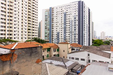 Apartamento à venda com 2422m², 1 quarto e sem vaga Apartamento à venda com 2422m², 1 quarto e sem vagaVista