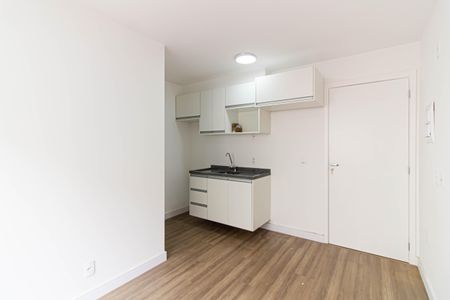 Apartamento à venda com 2422m², 1 quarto e sem vaga Apartamento à venda com 2422m², 1 quarto e sem vagaSala / Cozinha