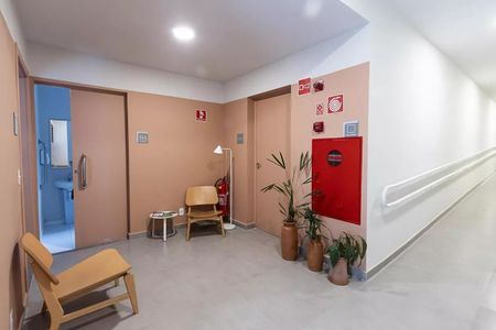 Apartamento à venda com 2422m², 1 quarto e sem vaga Apartamento à venda com 2422m², 1 quarto e sem vagaEntrada