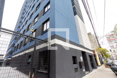 Apartamento à venda com 2422m², 1 quarto e sem vaga Apartamento à venda com 2422m², 1 quarto e sem vagaFachada