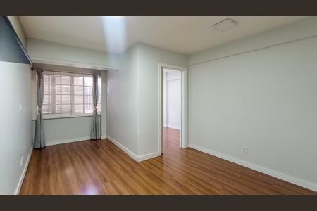 Sala  de apartamento para alugar com 1 quarto, 60m² em Centro Histórico, Porto Alegre