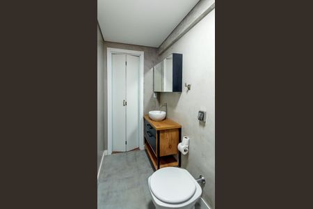 Banheiro  de apartamento para alugar com 1 quarto, 60m² em Centro Histórico, Porto Alegre