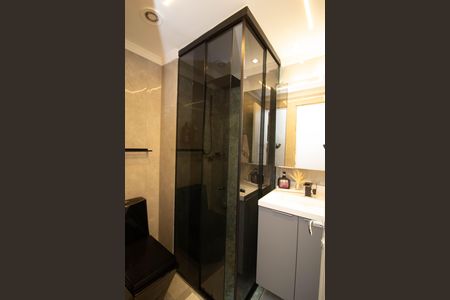 Banheiro de apartamento para alugar com 3 quartos, 73m² em Jardim Cocaia, Guarulhos