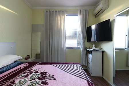 Apartamento à venda com 76m², 2 quartos e 1 vagaQuarto 2 Janela