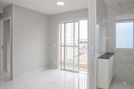 Sala e Cozinha de apartamento para alugar com 2 quartos, 37m² em Água Branca, São Paulo