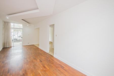 Casa à venda com 3 quartos, 150m² em Campo Belo, São Paulo