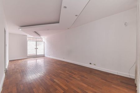Casa à venda com 3 quartos, 150m² em Campo Belo, São Paulo