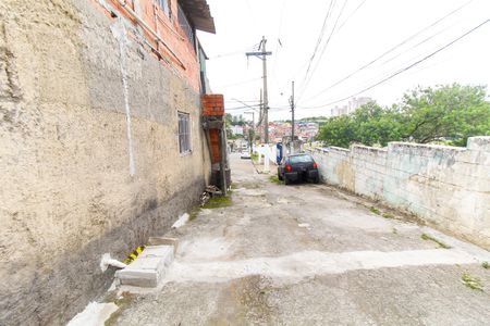 Casa à venda com 50m², 1 quarto e 1 vagaQuintal