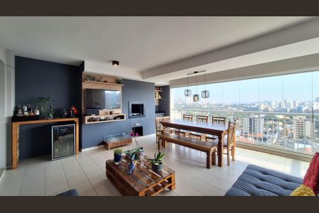 Apartamento à venda com 142m², 3 quartos e 3 vagasVaranda