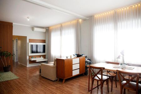 Sala de apartamento à venda com 3 quartos, 113m² em Rio Branco, Porto Alegre