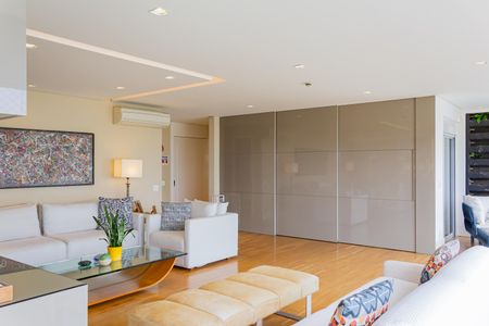 Apartamento à venda com 255m², 4 quartos e 5 vagas Apartamento à venda com 255m², 4 quartos e 5 vagasSala