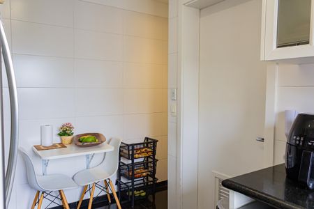 Apartamento à venda com 255m², 4 quartos e 5 vagas Apartamento à venda com 255m², 4 quartos e 5 vagasCozinha