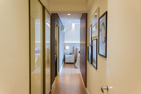 Apartamento à venda com 255m², 4 quartos e 5 vagas Apartamento à venda com 255m², 4 quartos e 5 vagasSuíte 1