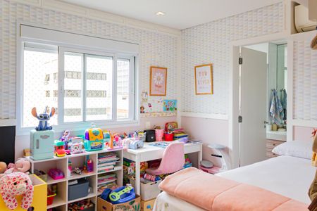 Apartamento à venda com 255m², 4 quartos e 5 vagas Apartamento à venda com 255m², 4 quartos e 5 vagasSuíte 3