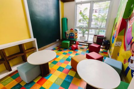 Apartamento à venda com 255m², 4 quartos e 5 vagas Apartamento à venda com 255m², 4 quartos e 5 vagasBrinquedoteca