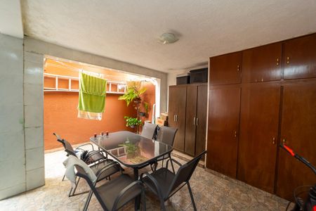 Casa à venda com 78m², 3 quartos e 2 vagasÁrea de Serviço