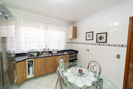 Casa à venda com 78m², 3 quartos e 2 vagasCozinha