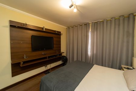 Casa à venda com 78m², 3 quartos e 2 vagasQuarto 3