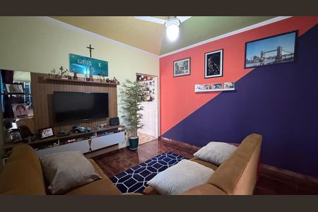 Casa à venda com 300m², 5 quartos e 2 vagasSala Fundos