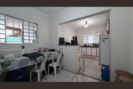 Casa à venda com 300m², 5 quartos e 2 vagasCozinha