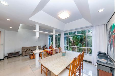 Apartamento à venda com 108m², 3 quartos e 2 vagasSala