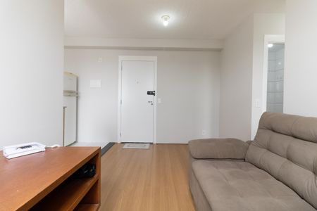 Sala de apartamento para alugar com 2 quartos, 40m² em Jardim Santa Emilia, São Paulo