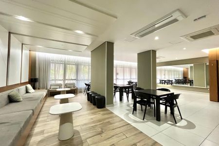 Apartamento à venda com 67m², 2 quartos e 1 vaga Apartamento à venda com 67m², 2 quartos e 1 vagaÁrea comum - Salão de festas