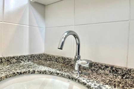 Apartamento à venda com 67m², 2 quartos e 1 vaga Apartamento à venda com 67m², 2 quartos e 1 vagaBanheiro da Suíte