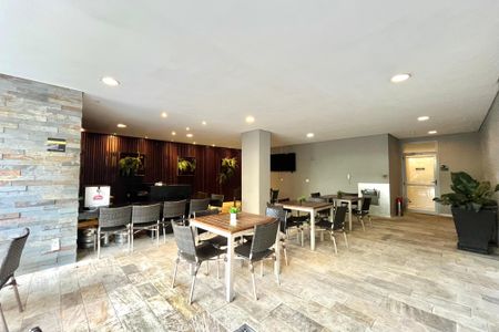 Apartamento à venda com 67m², 2 quartos e 1 vaga Apartamento à venda com 67m², 2 quartos e 1 vagaÁrea comum - Churrasqueira