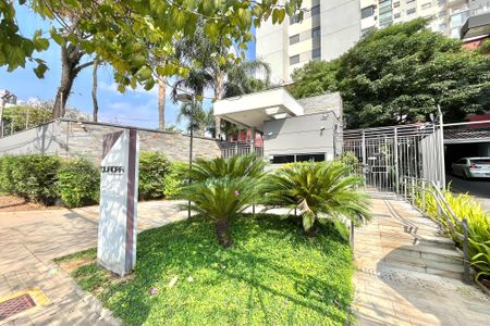 Apartamento à venda com 67m², 2 quartos e 1 vaga Apartamento à venda com 67m², 2 quartos e 1 vagaFachada