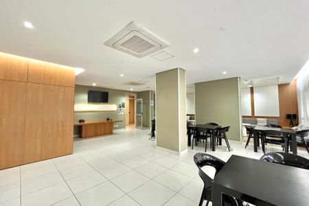 Apartamento à venda com 67m², 2 quartos e 1 vaga Apartamento à venda com 67m², 2 quartos e 1 vagaÁrea comum - Salão de festas